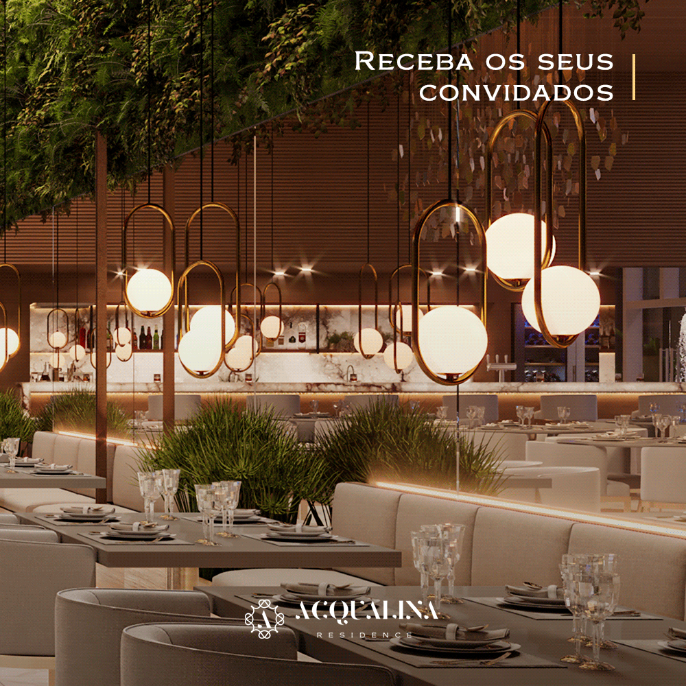 Interior de restaurante sofisticado com luminárias pendentes modernas em formato de globo. Cabines, mesas e plantas bege criam uma atmosfera acolhedora. Texto: