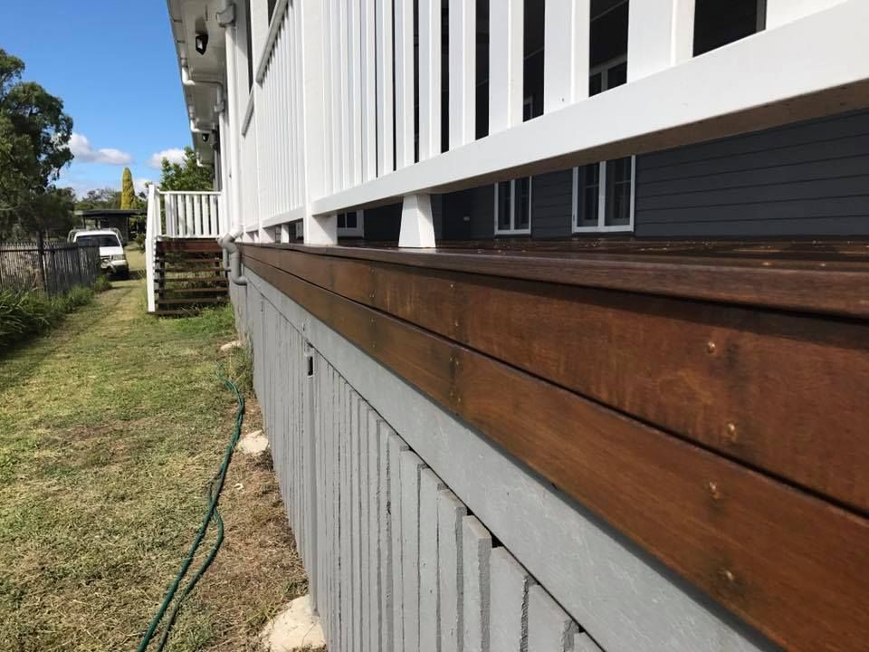 Spray-painted  With White Railing And Wooden Deck — Shane's Painting & Timber Restorations In East Toowoomba, QLD