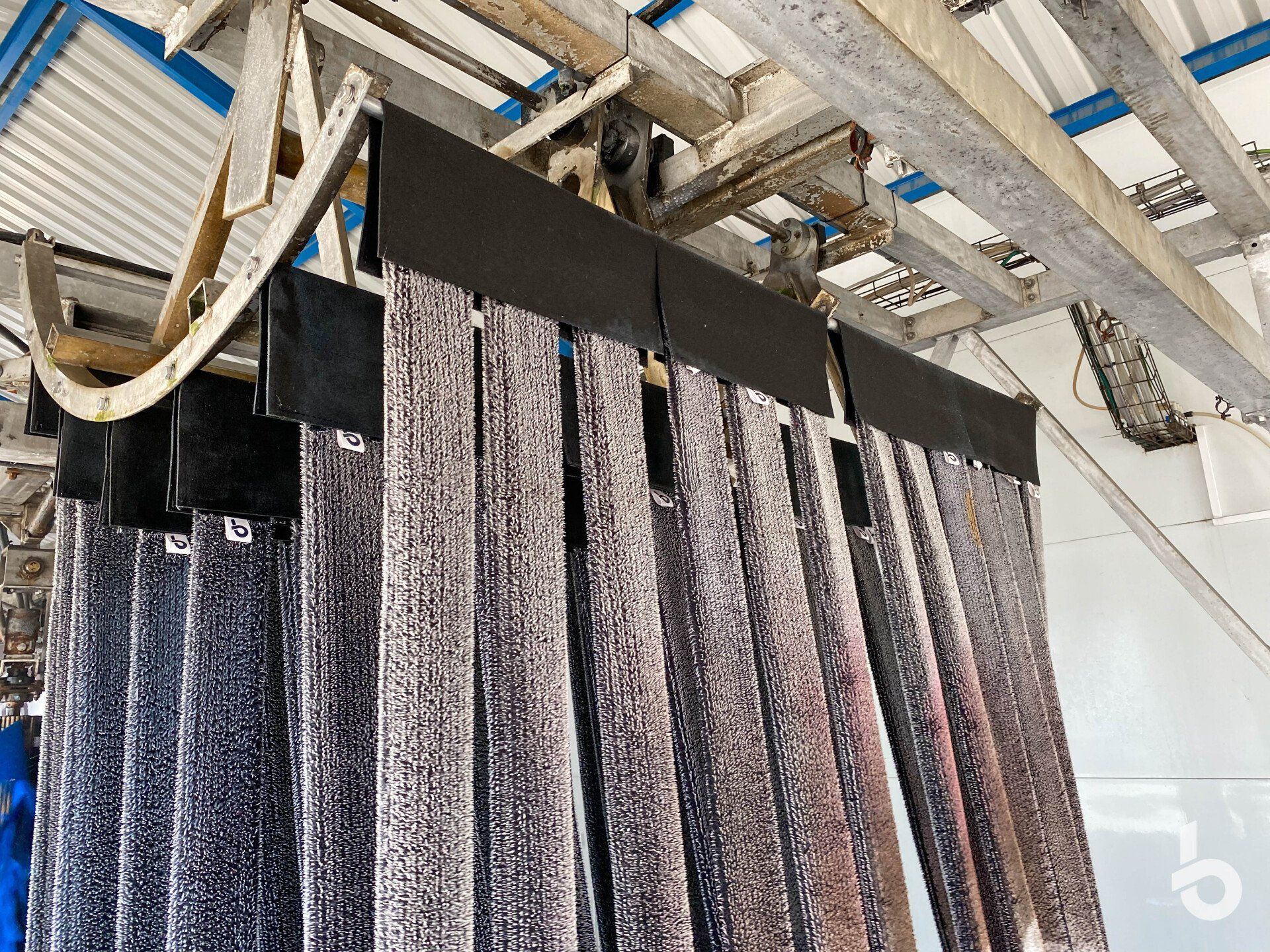 Sonny's car wash mitters