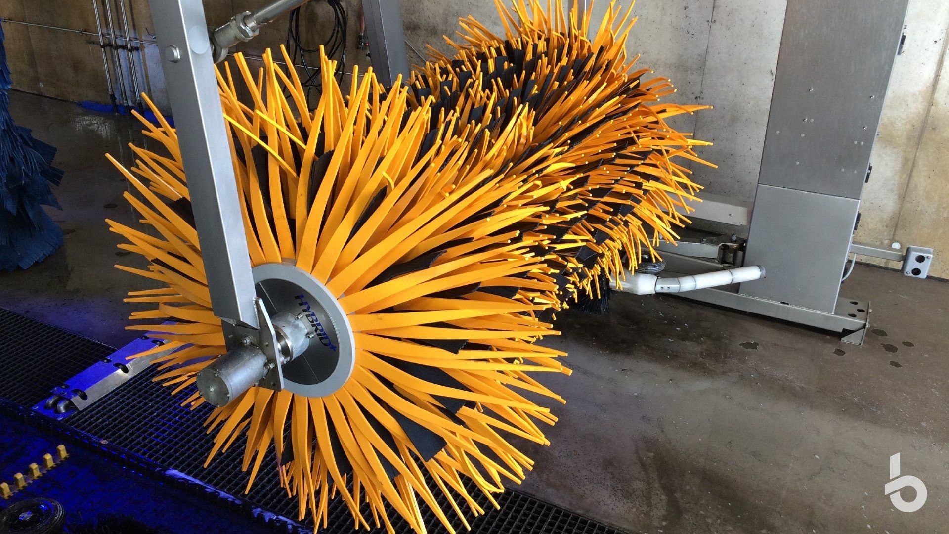 Topbrush car wash brushes hybrid