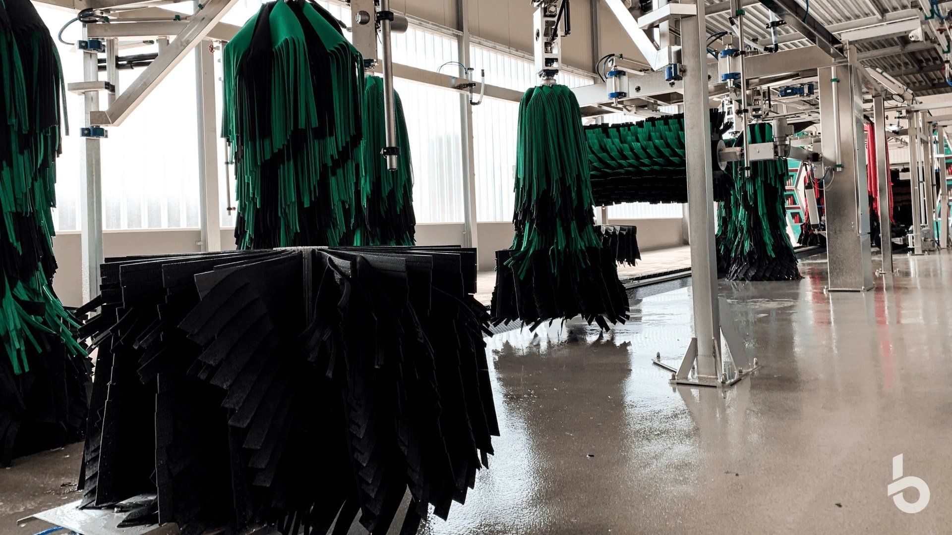 MicroAct car wash brushes