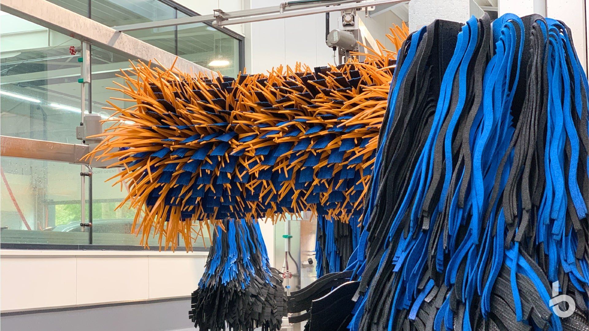 MicroAct car wash brushes