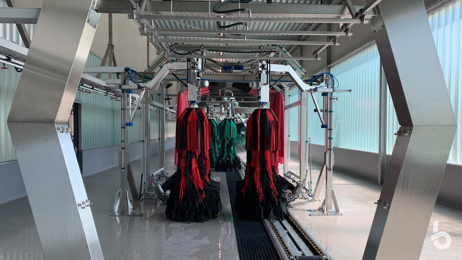 Car wash side brushes