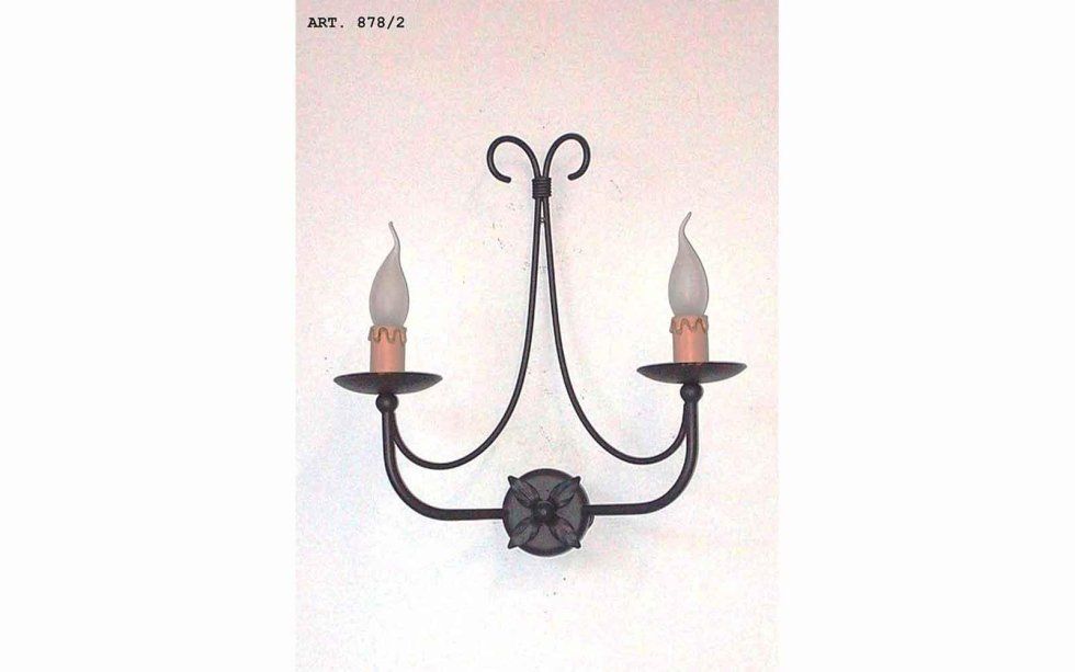 struttura in ferro battuto per lampade