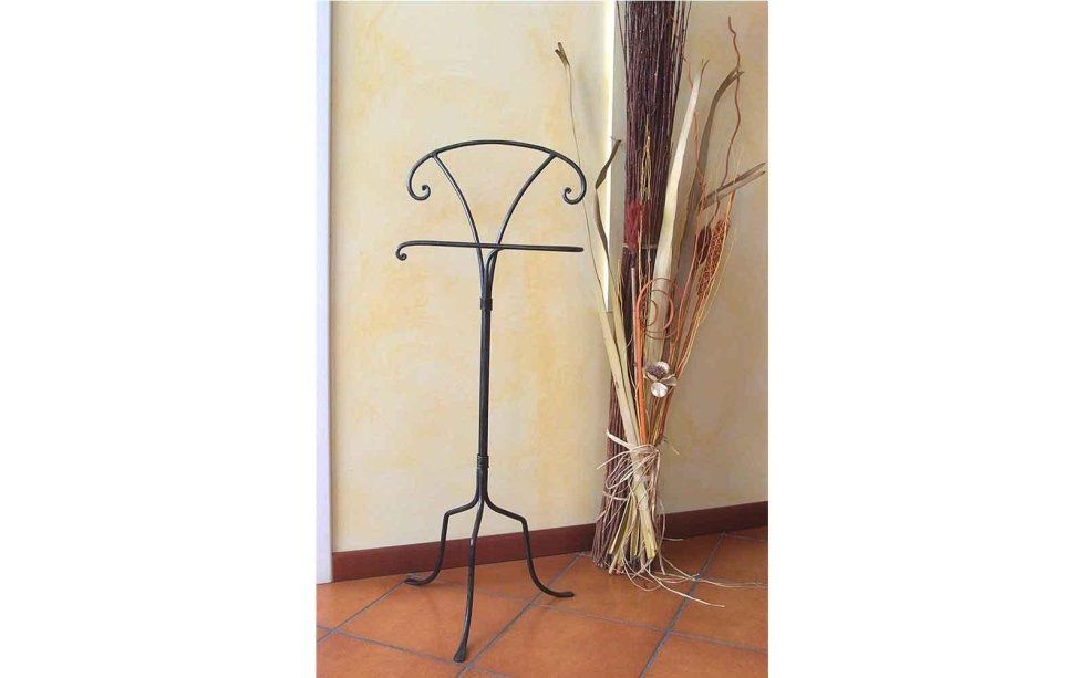 portasciugamani in ferro battuto