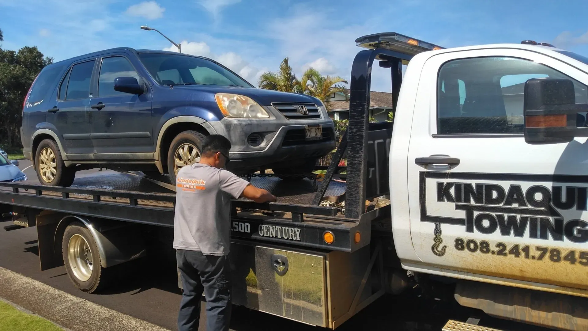 Man with Tow Truck — Lihue, HI — KindaQuik Towing