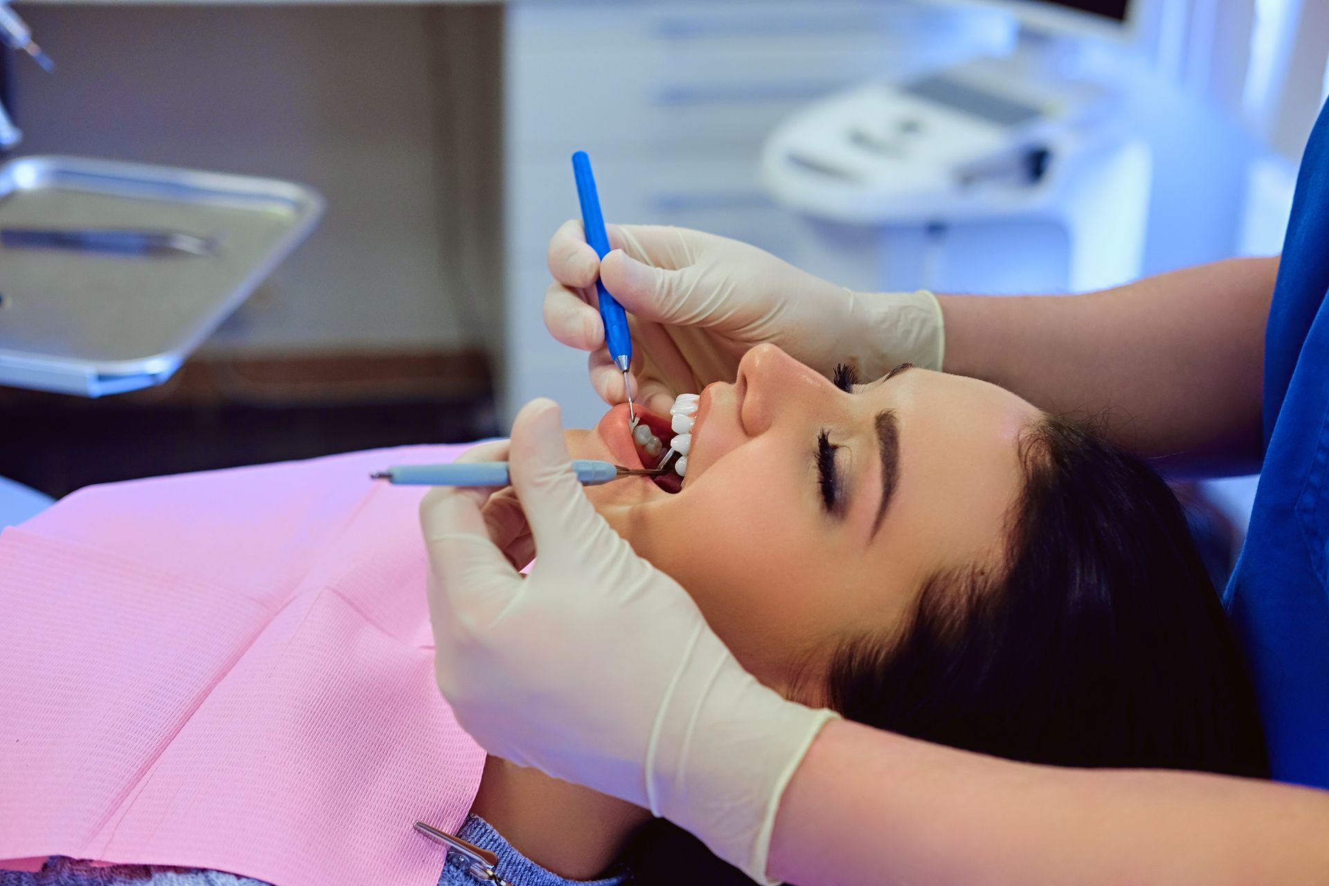 Family dentist near me offering sealants