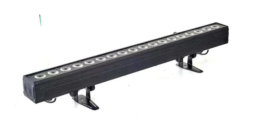 A wireless light bar.