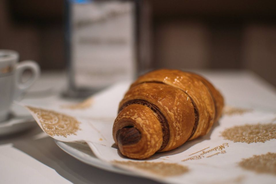 Cornetti artigianali farciti al cioccolato