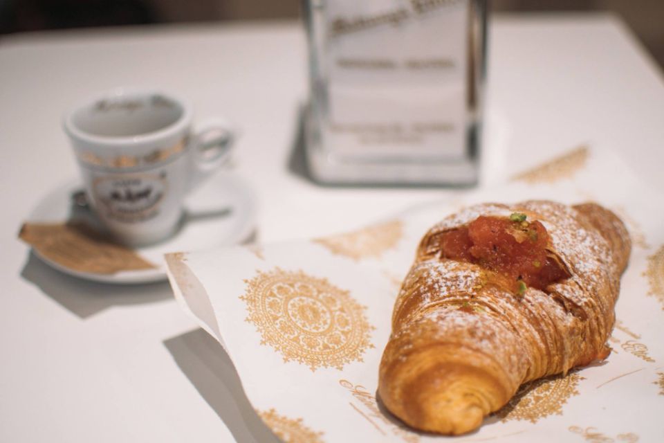 Cornetti artigianali farciti alla marmellata