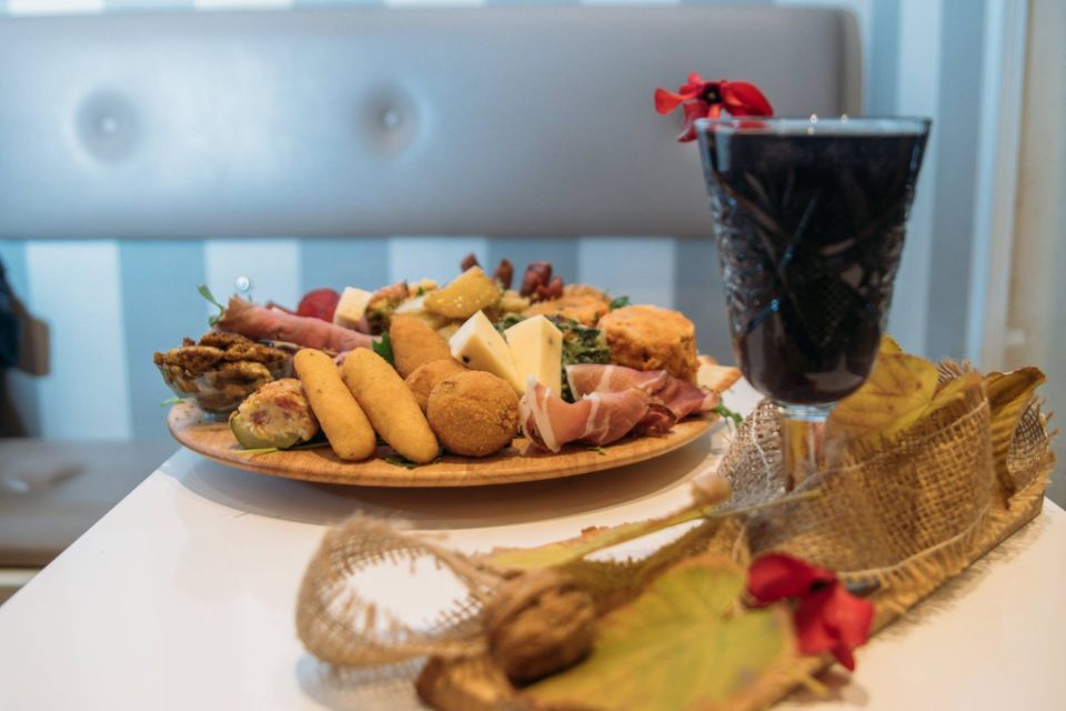 Aperitivi con rosticceria fresca