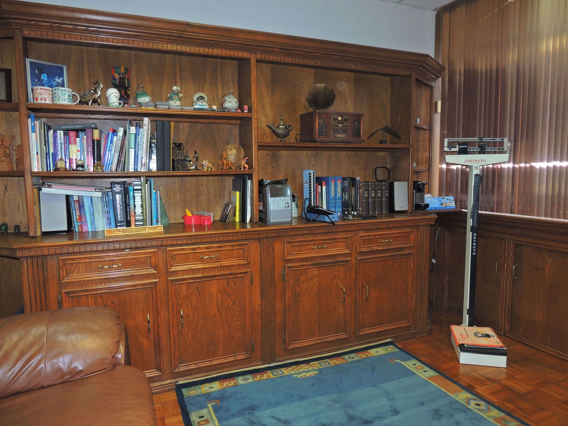 DR. EDUARDO M. GARZA TAMEZ - Consultorio