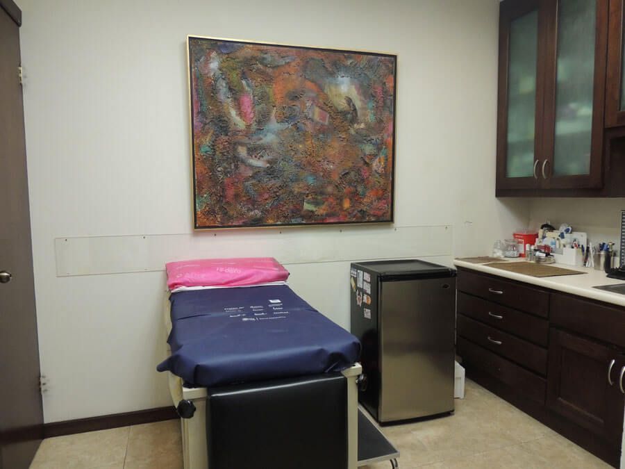 DR. EDUARDO M. GARZA TAMEZ - Consultorio