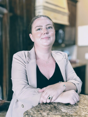 Makayla Bell realtor