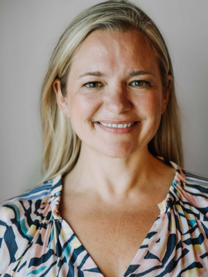 mandy apple realtor