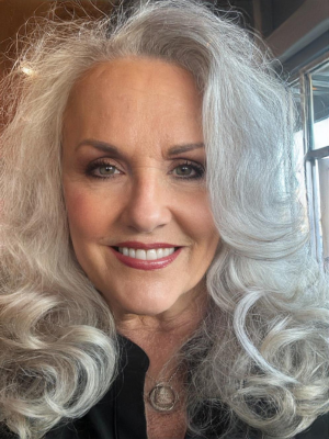 Mariana Lloyd realtor