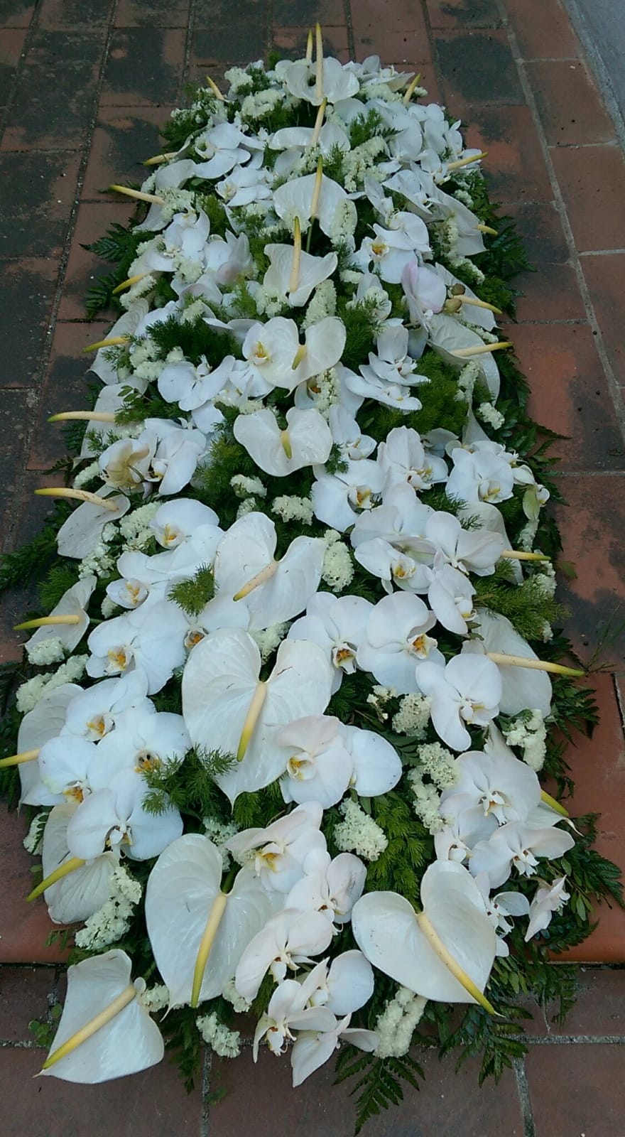 copribara fiori bianchi