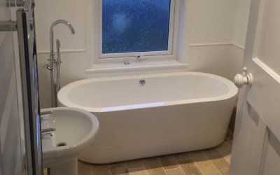 bath tub installed