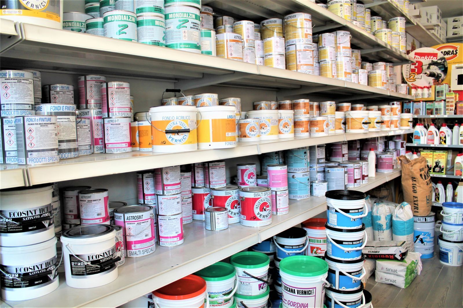 Vernici, smalti e fondi di preparazione