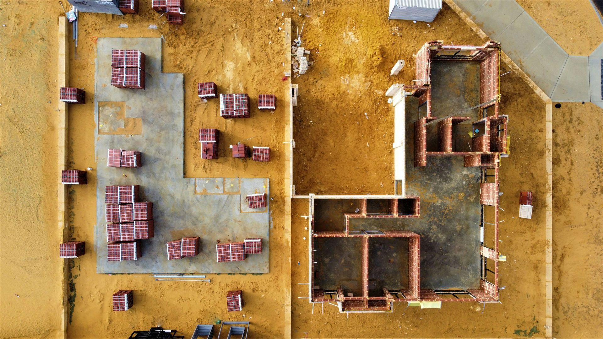 An aerial view of a building under construction.
