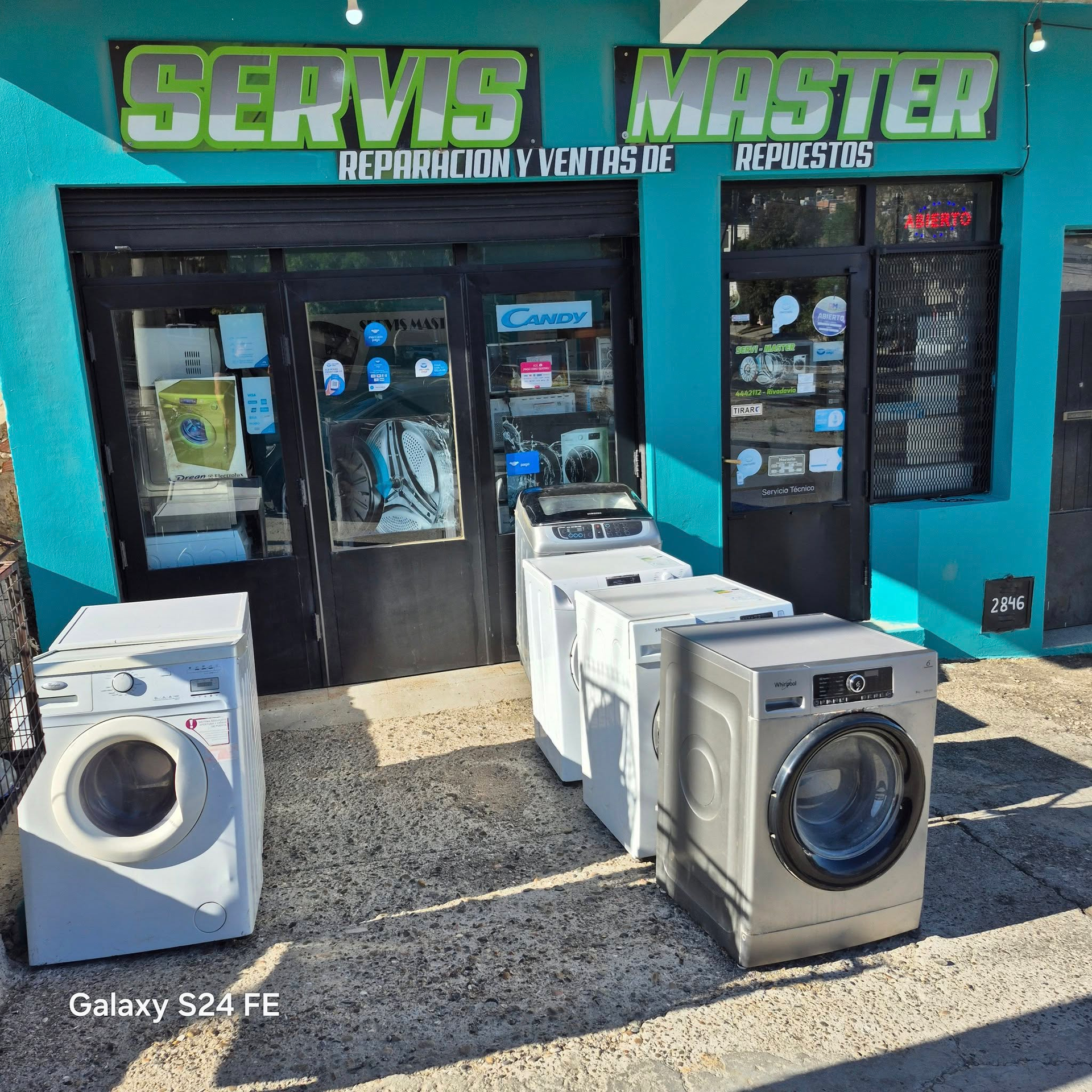 Fachada de una tienda de 