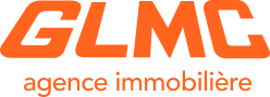 Un logo orange et blanc pour glmc agence immobilière