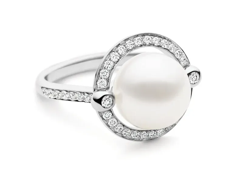 Silver Ring with Lots of Diamonds – Darwin, NT – Creative Jewellers