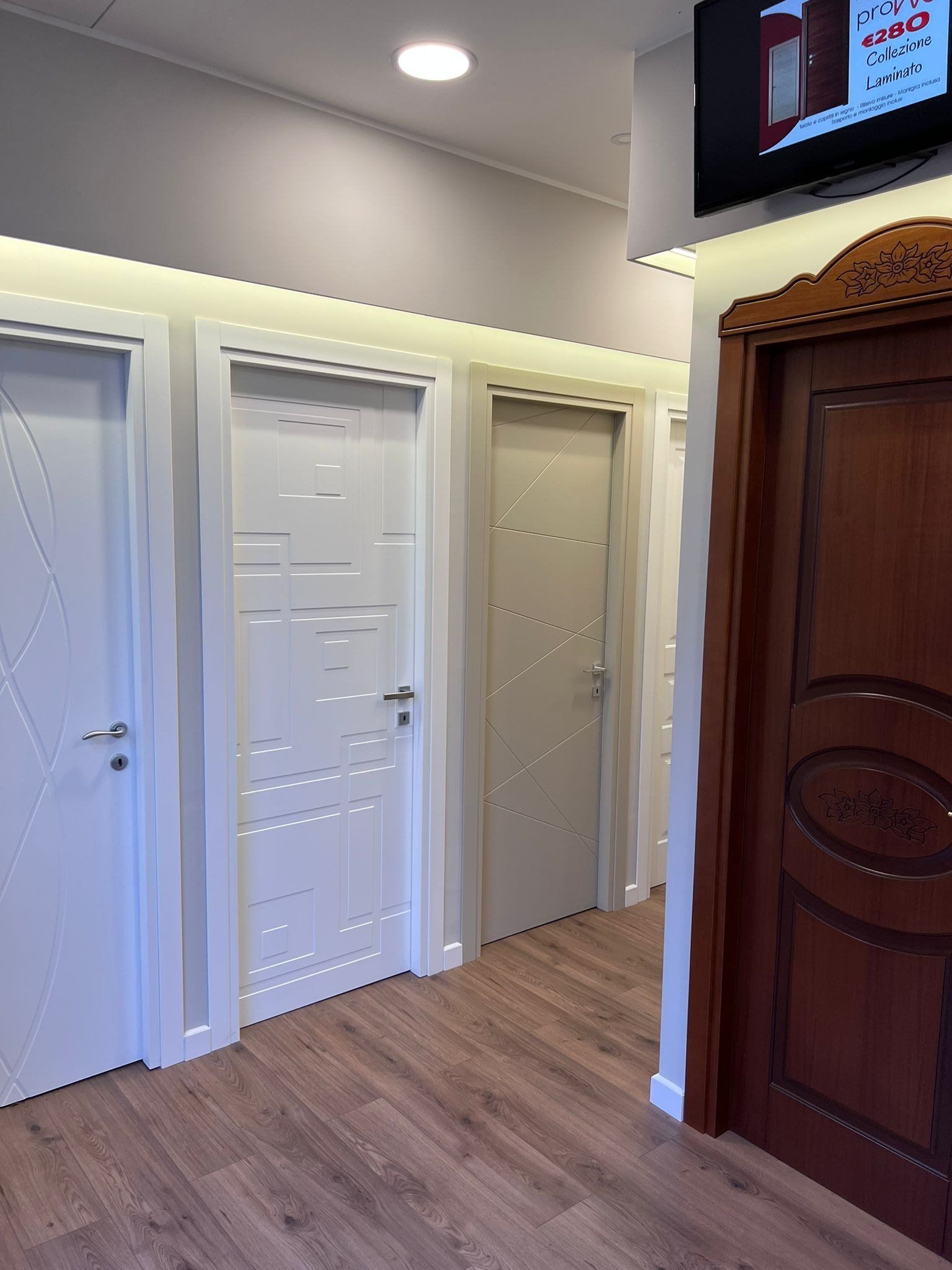 essediemme show room porte d'arredo