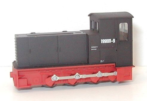 A model train with the number 199001-9 on the side