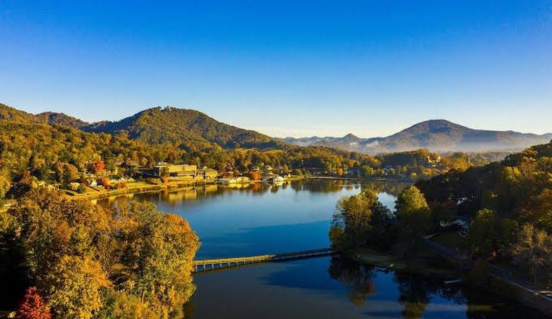 Lake Junaluska, one of the unique offers of Waynesville