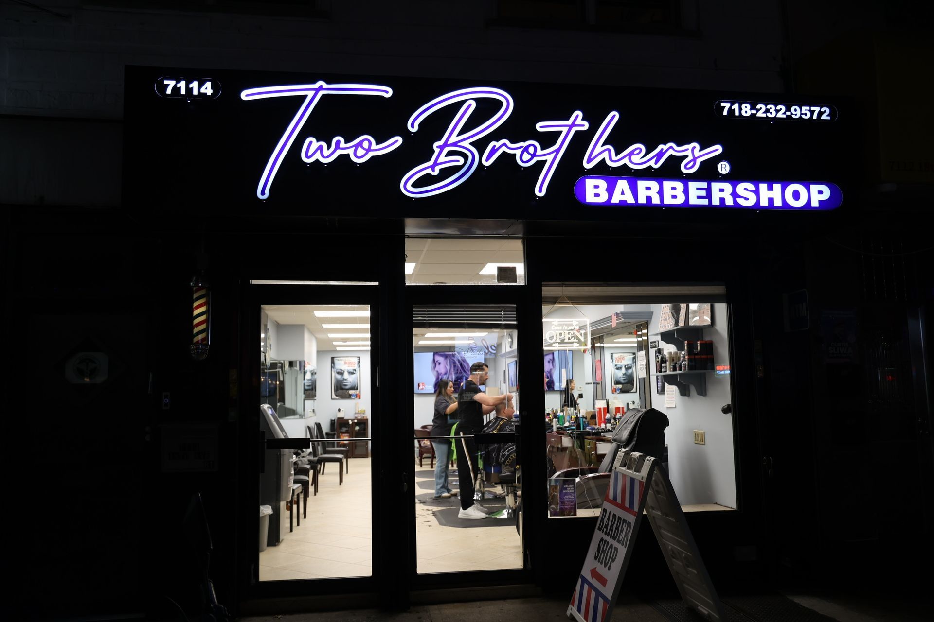 Barber shop storefront: 