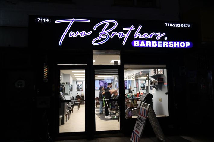 Barber shop storefront: 