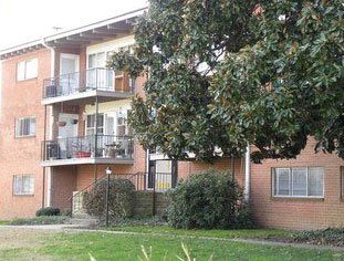 Riverside Park Apartments