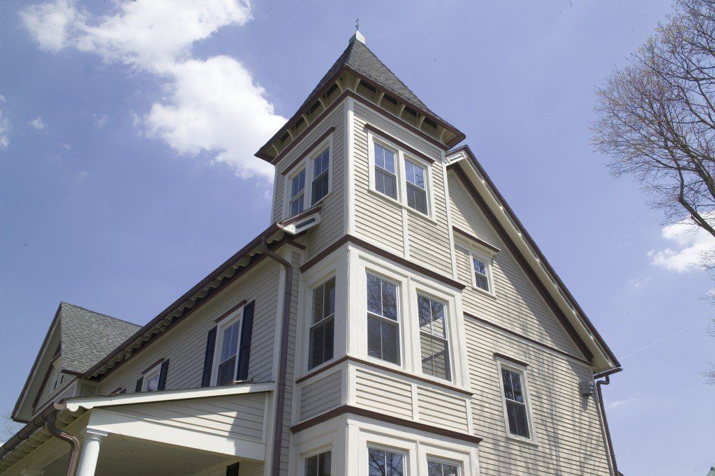 Large House with Siding — Waukee, IA — Allstate Gutter & Siding Large House with Siding — Waukee, IA — Allstate Gutter & Siding