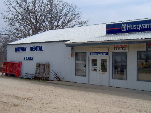 Scaffolding Lifts — Company Store Front in Sunrise Beach, MO