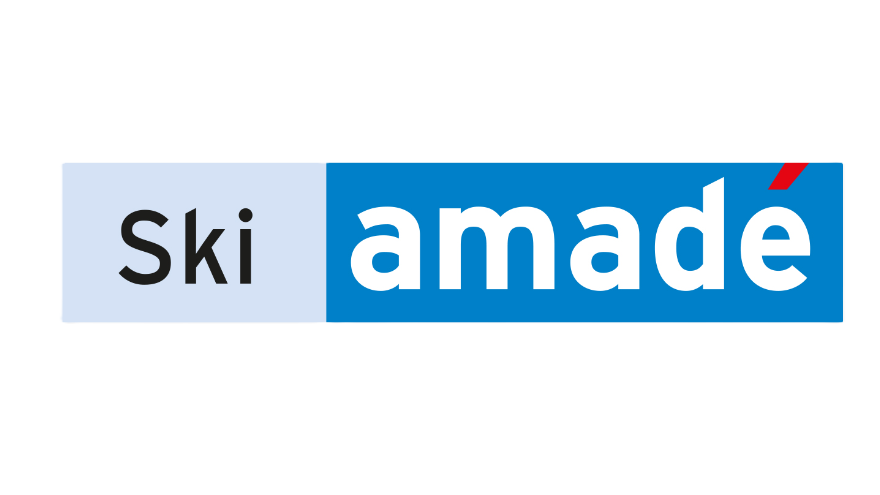 Ein blau-weißes Ski Amade Logo auf weißem Hintergrund