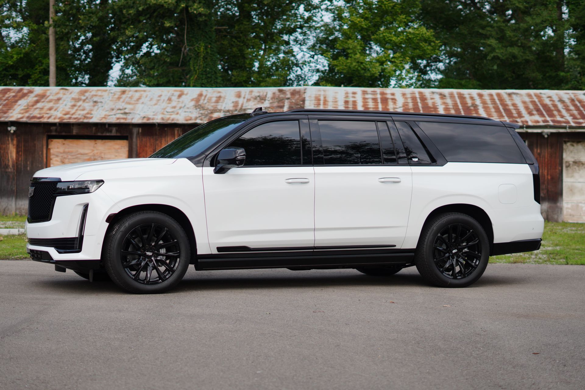 Vinyl Wrap Cadillac Escalade Two Tone Chrome Delete