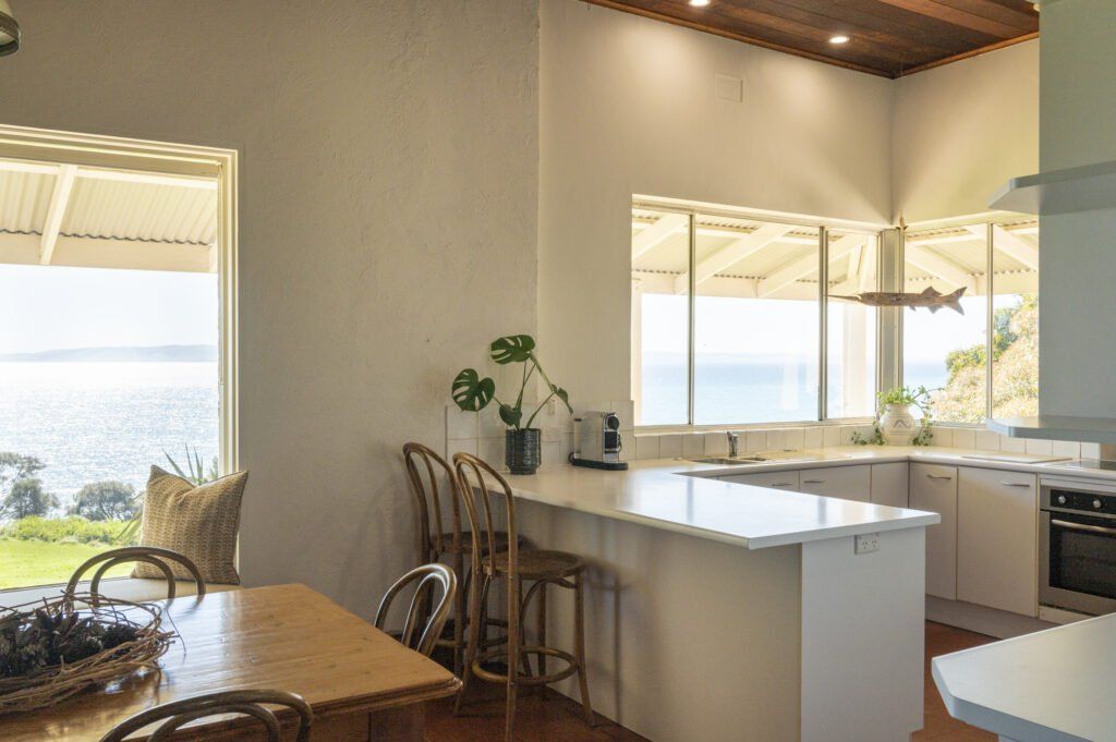 Self-contained kitchen accommodation Kangaroo Island