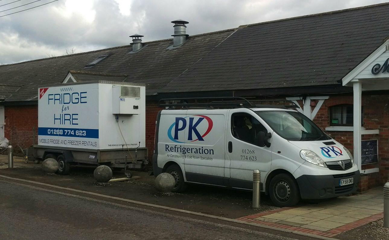 mobile fridge towed with a car