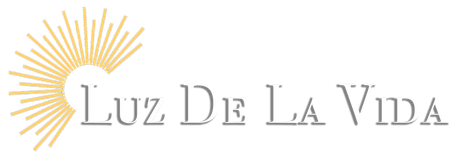 Logo met zonnestraal en tekst 