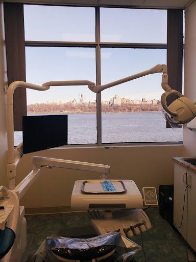 X-ray machine at Dental & Implant Center of Edgewater