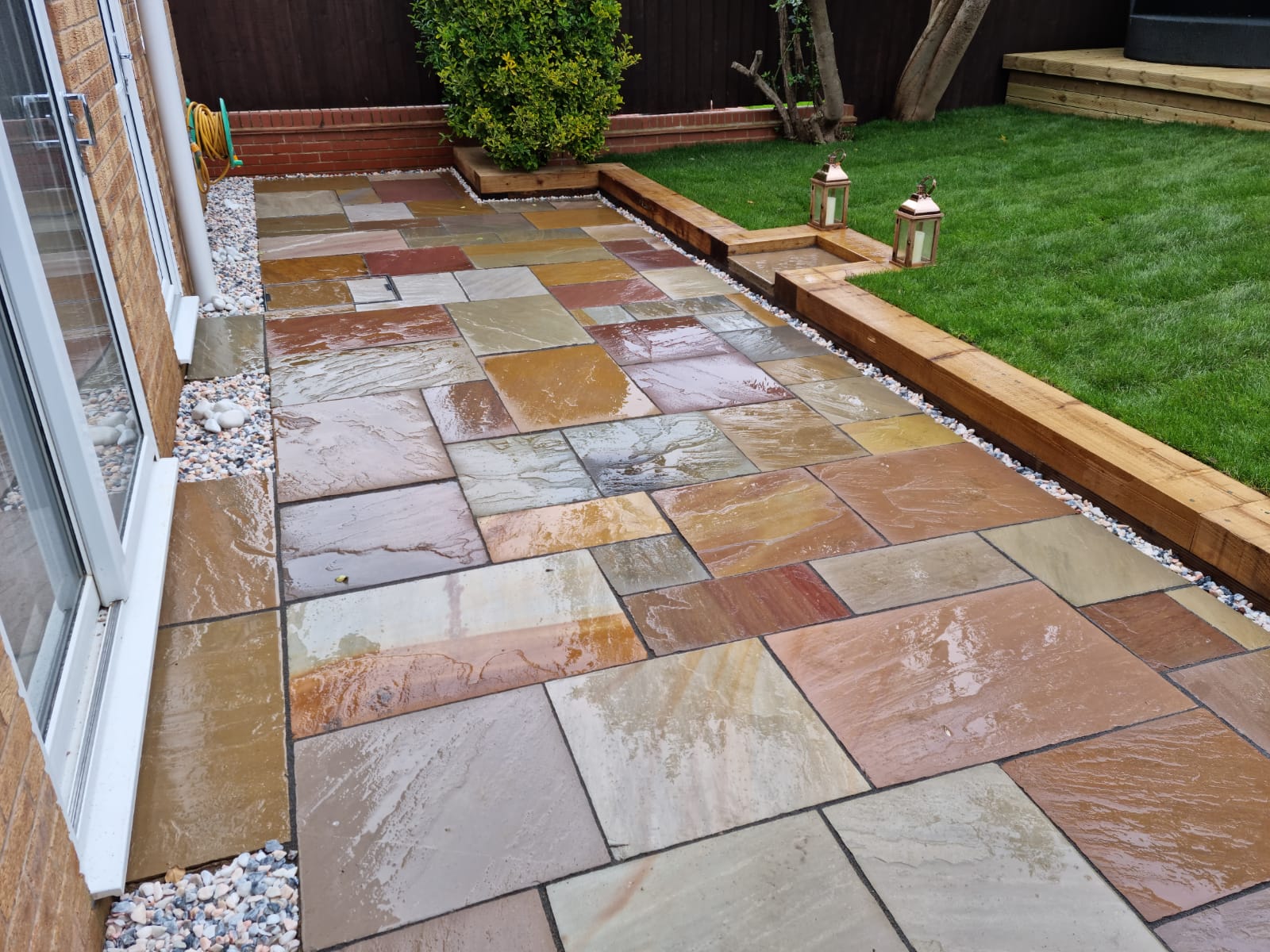garden shed with wooden planting areas