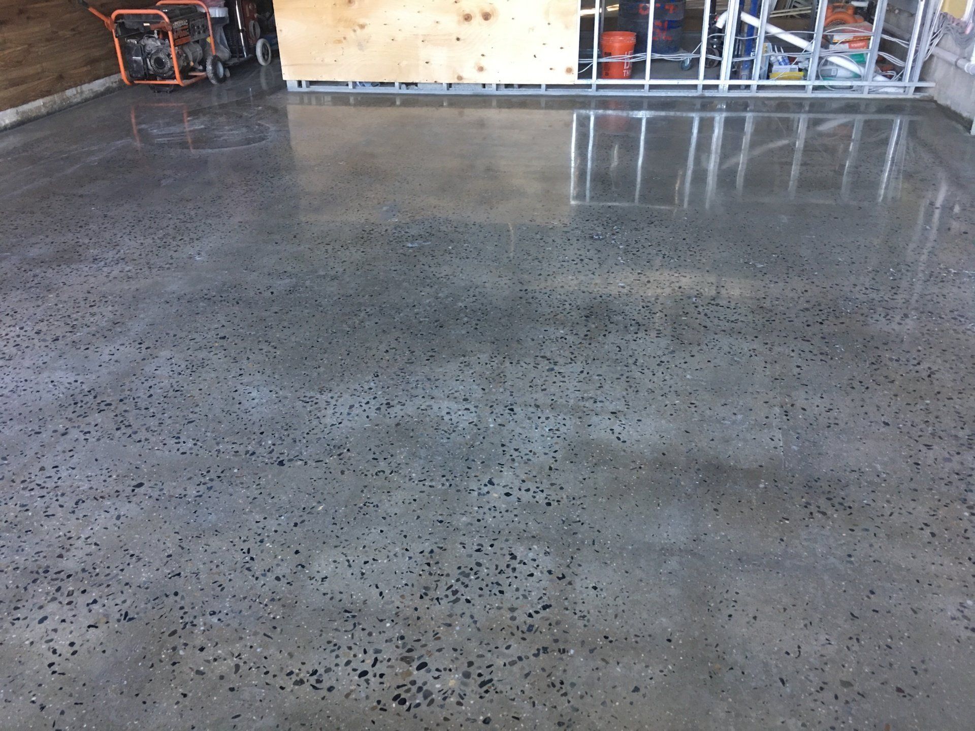 Shiny granite floor — New Jersey — Konkreate & Epoxy