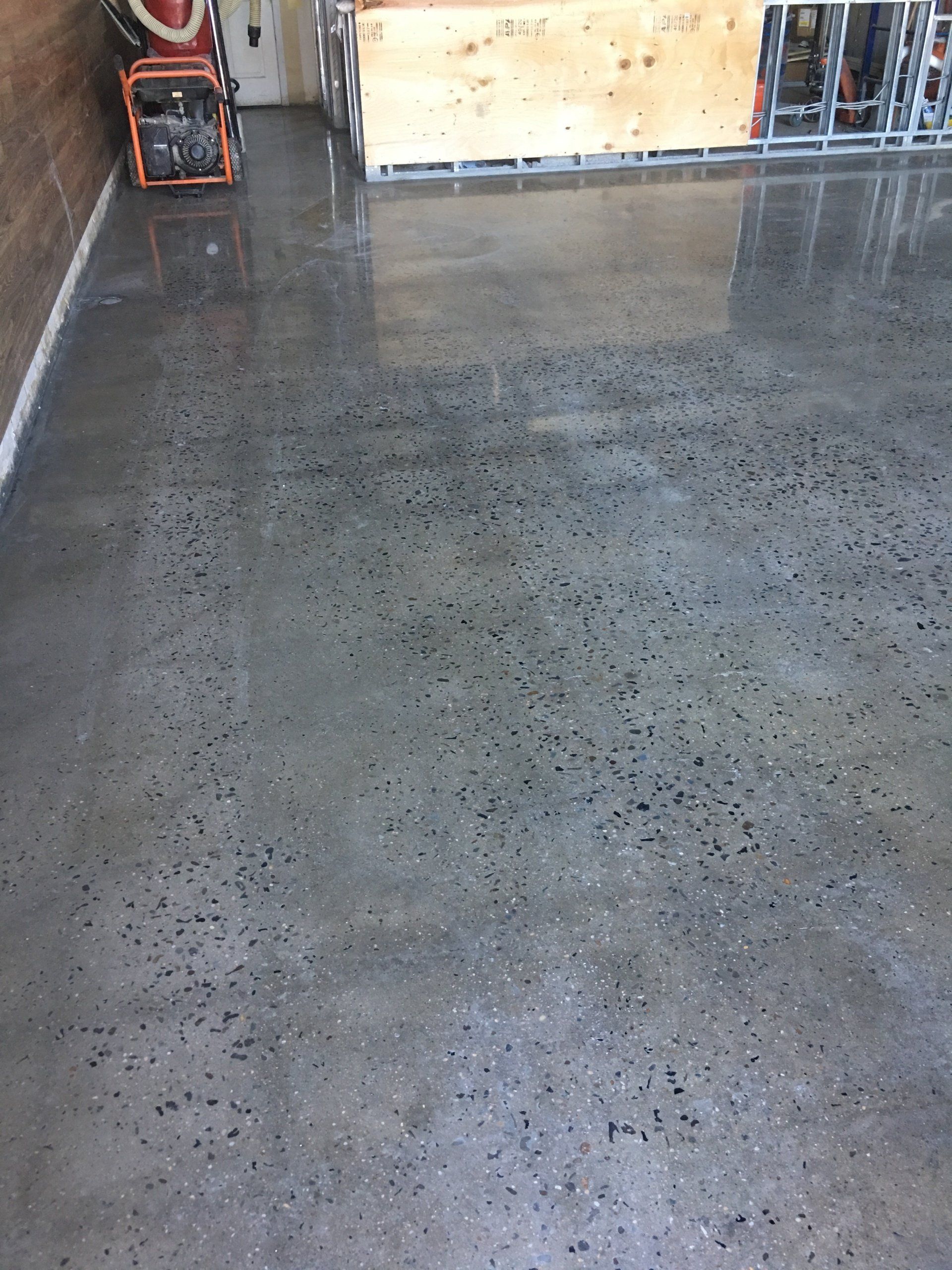 Side part of the residential house with granite floor — New Jersey — Konkreate & Epoxy