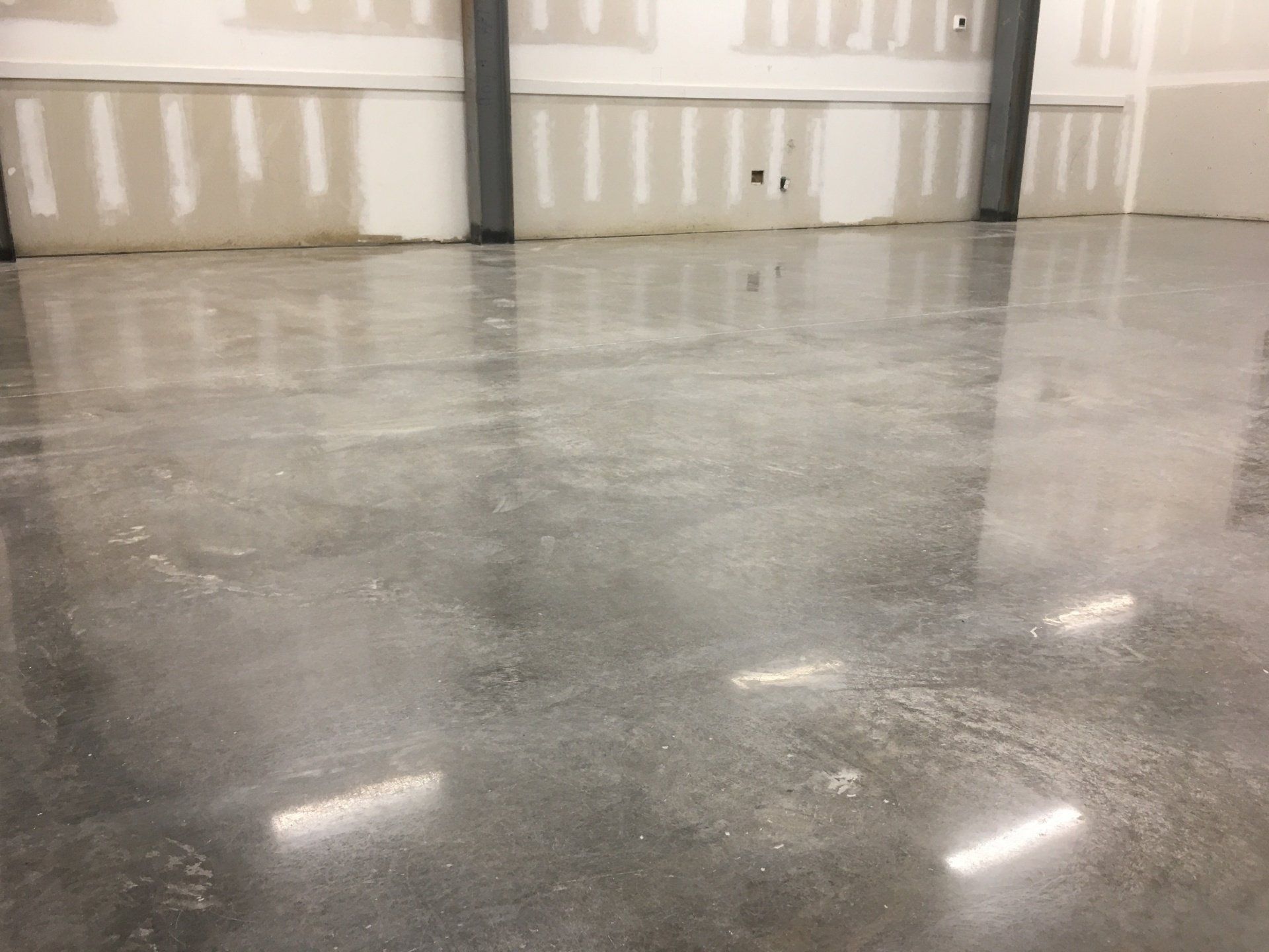Well shined floor — New Jersey — Konkreate & Epoxy