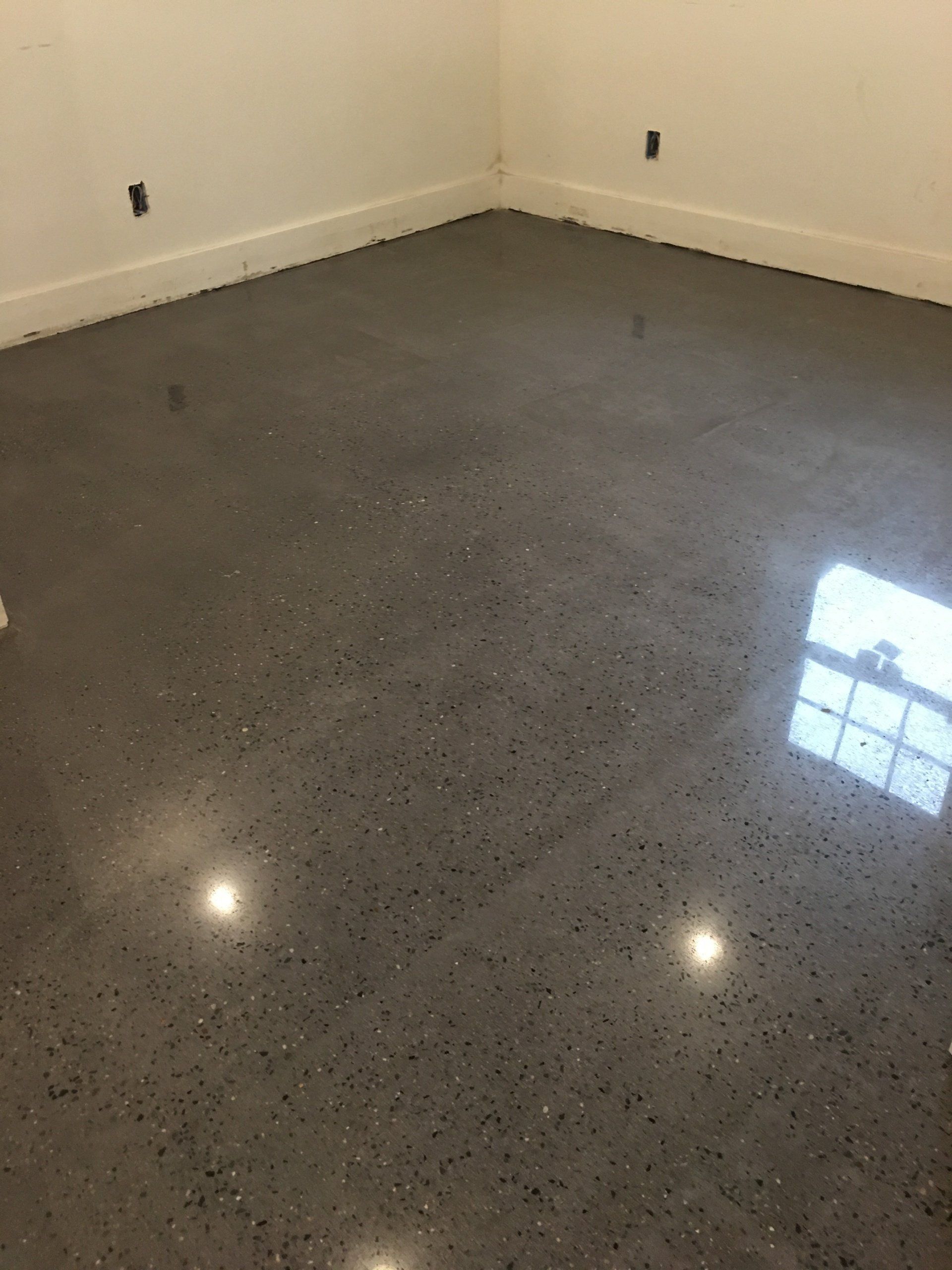 Super shiny floor — New Jersey — Konkreate & Epoxy