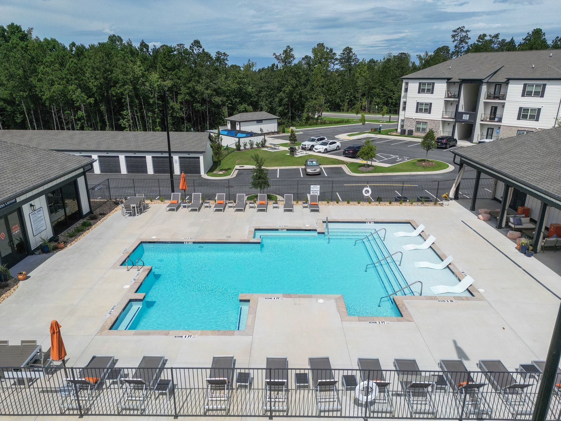 Swimming pool at Pointe Grand Augusta in Augusta, GA.