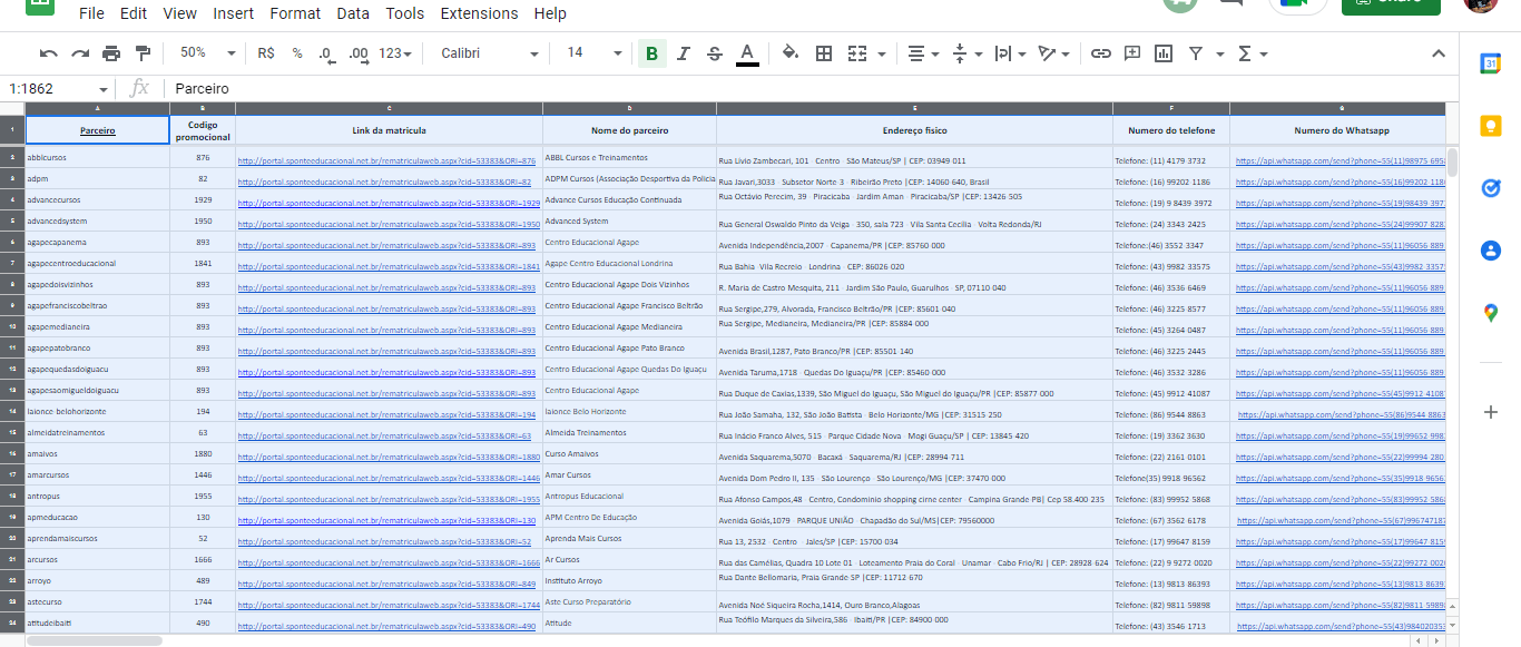 Uma tela de computador com um monte de linhas nela