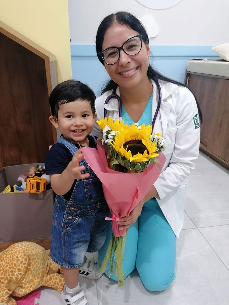 DRA GUADALUPE PÉREZ MÉDICO PEDIATRA ENDOCRINÓLOGA