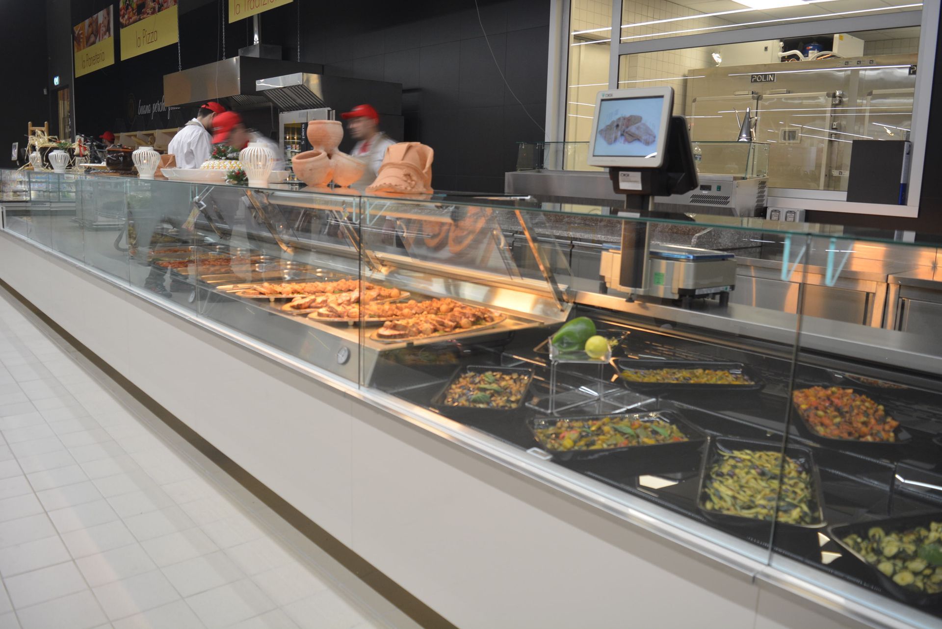 Banchi panetteria Supermercato Conad Salerno